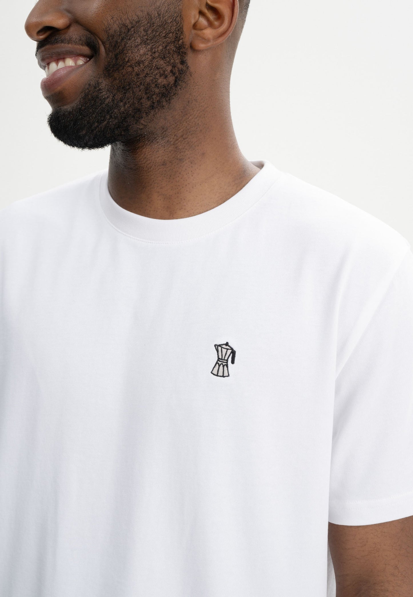 Camiseta Pesada con Bordado Style PRAVIN